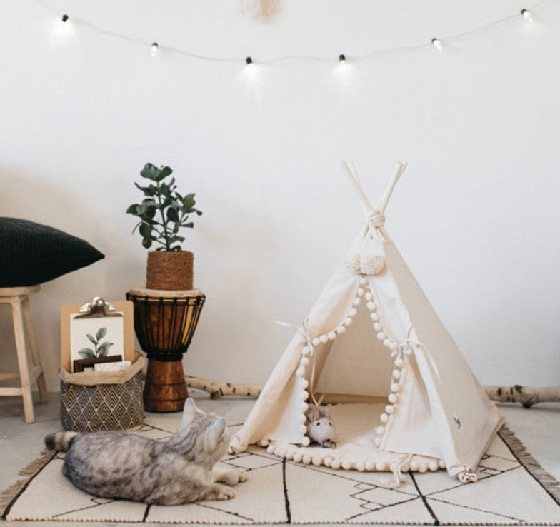 Cozy Cat & Dog Tent Bed