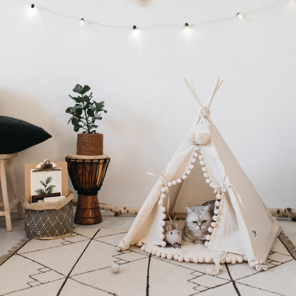 Cozy Cat & Dog Tent Bed